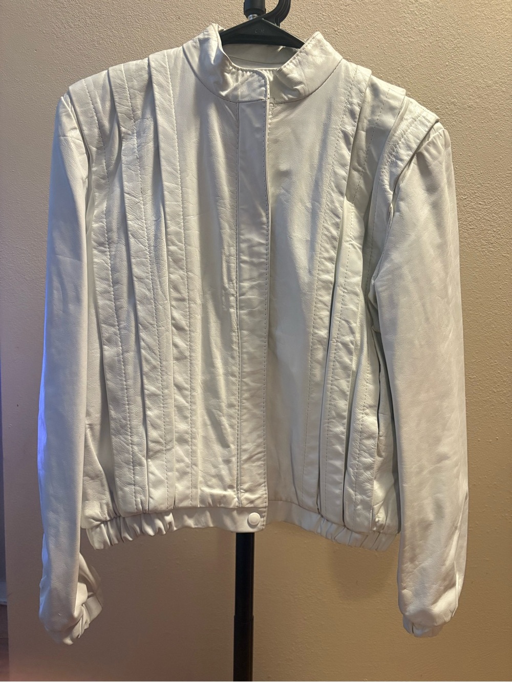 Classic White Women's Jacket - Sleek Quilted Design